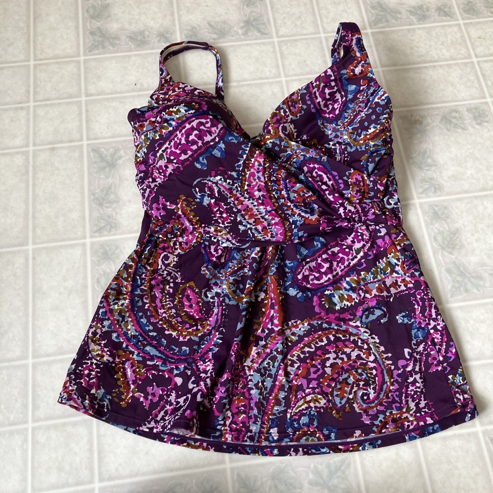 Lands End Tankini 10 Purple Paisley Swim top Built in Underwire bra Surplice top